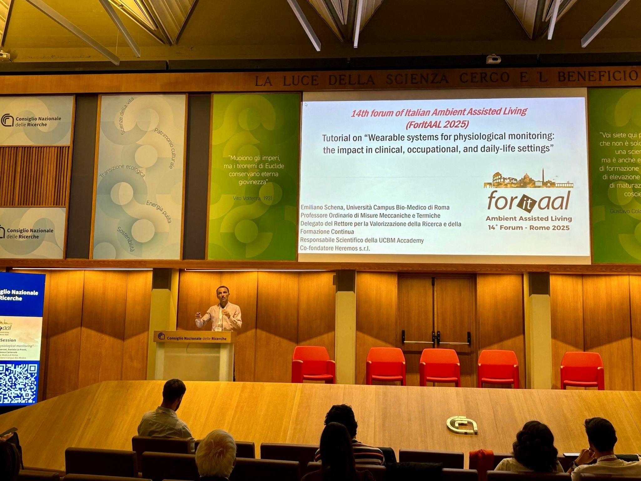 Photo description Monday 1