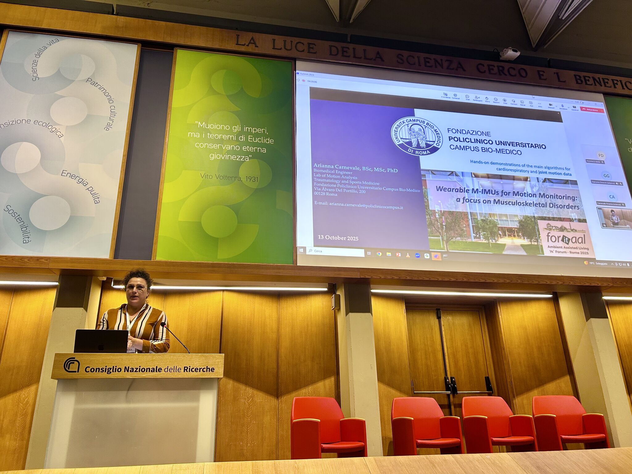 Photo description Monday 3