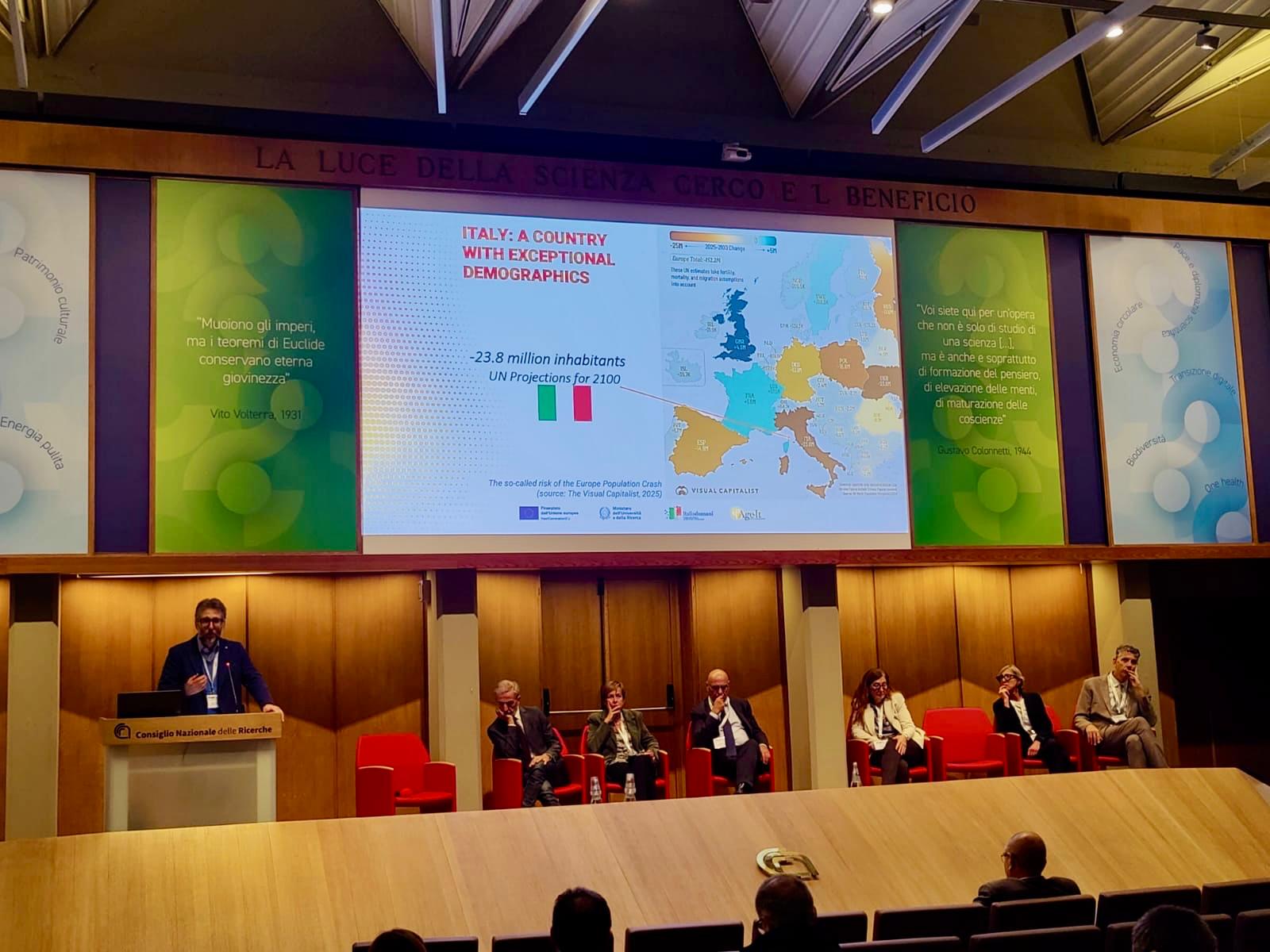 Photo description Tuesday 4